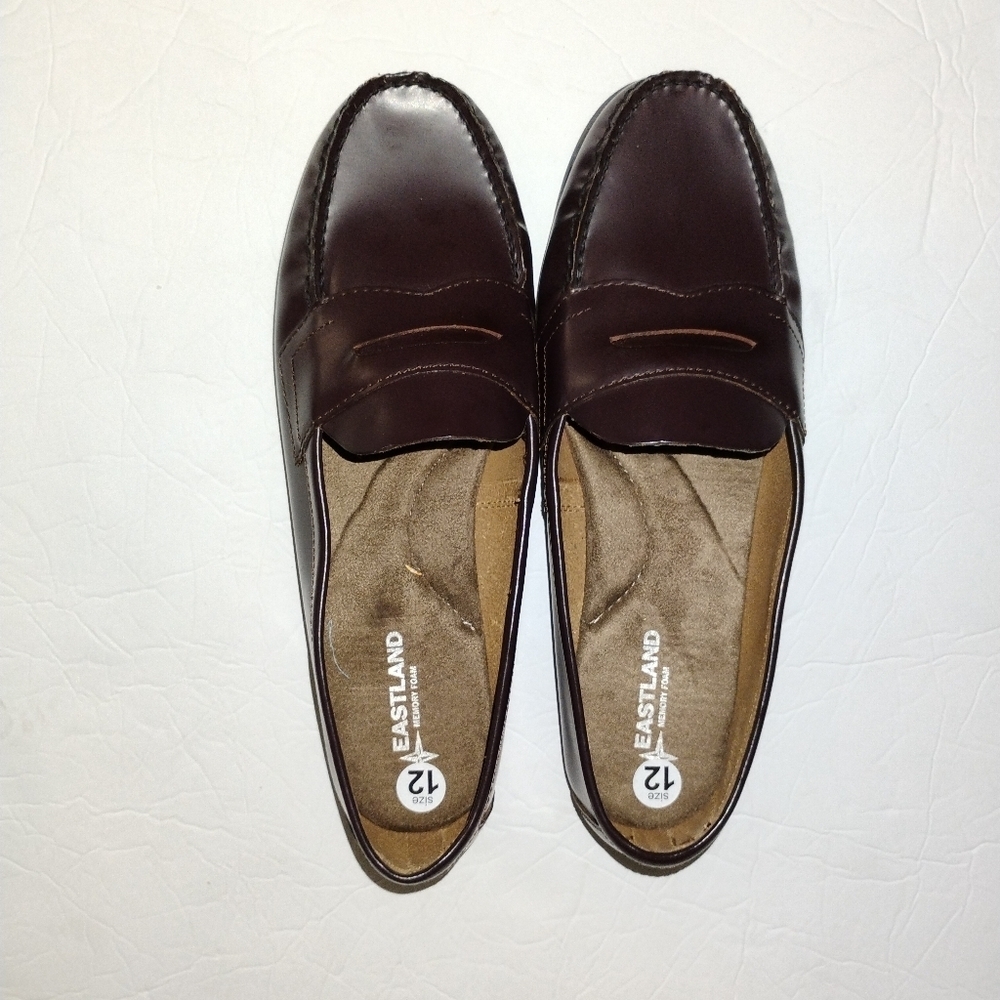 NEW Eastland Women's Classic Penny Loafer Size 12 W Burgundy